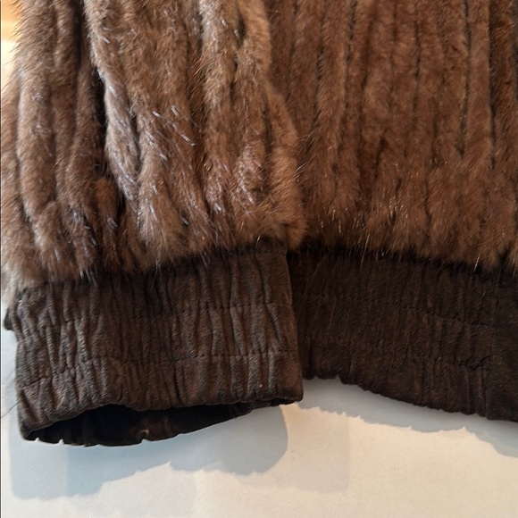 Brown vintage rabbit Fur Jacket, size 6. - Picture 6 of 10